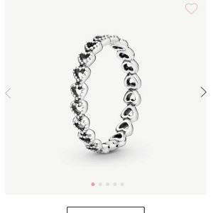 Band of Hearts Pandora ring❣